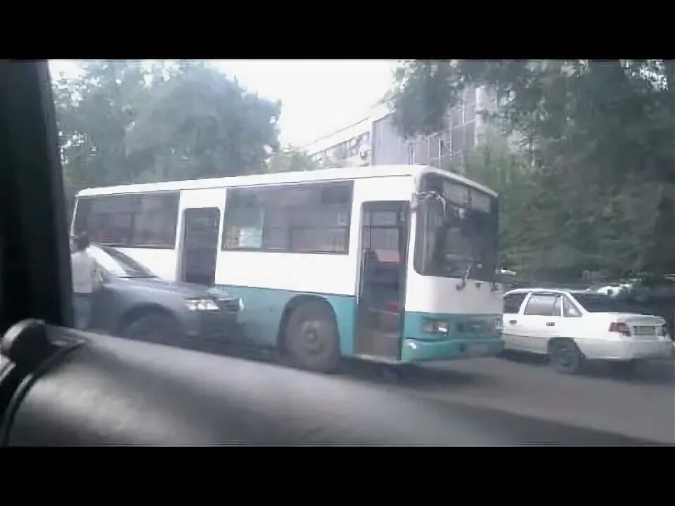 Автобус хан. Bus daewoo bs110cn. Bus jpg. Автобус ханой. Автобус bussing bs 110.