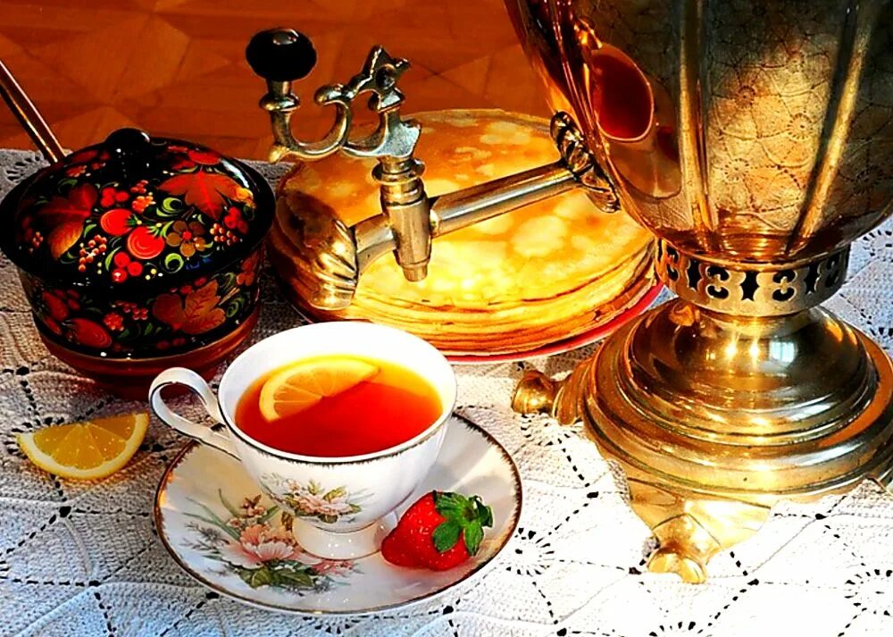 Вечер с блинами картинки. Чаепитие. Самовар чай. Чаепитие с самоваром. Чай из самовара.