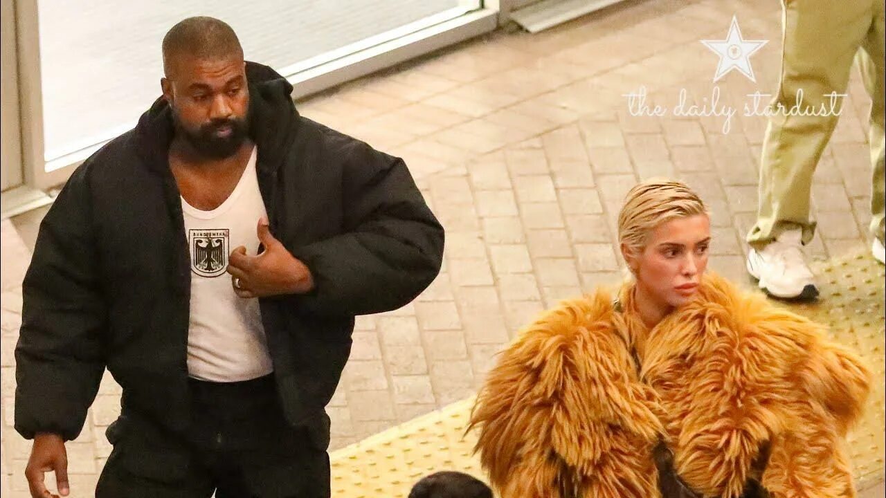 Bianca censori paris. Канье Вест 2023. Kanye West жена. Kanye West and Bianca censori. Канье Вест жена Бьянка.