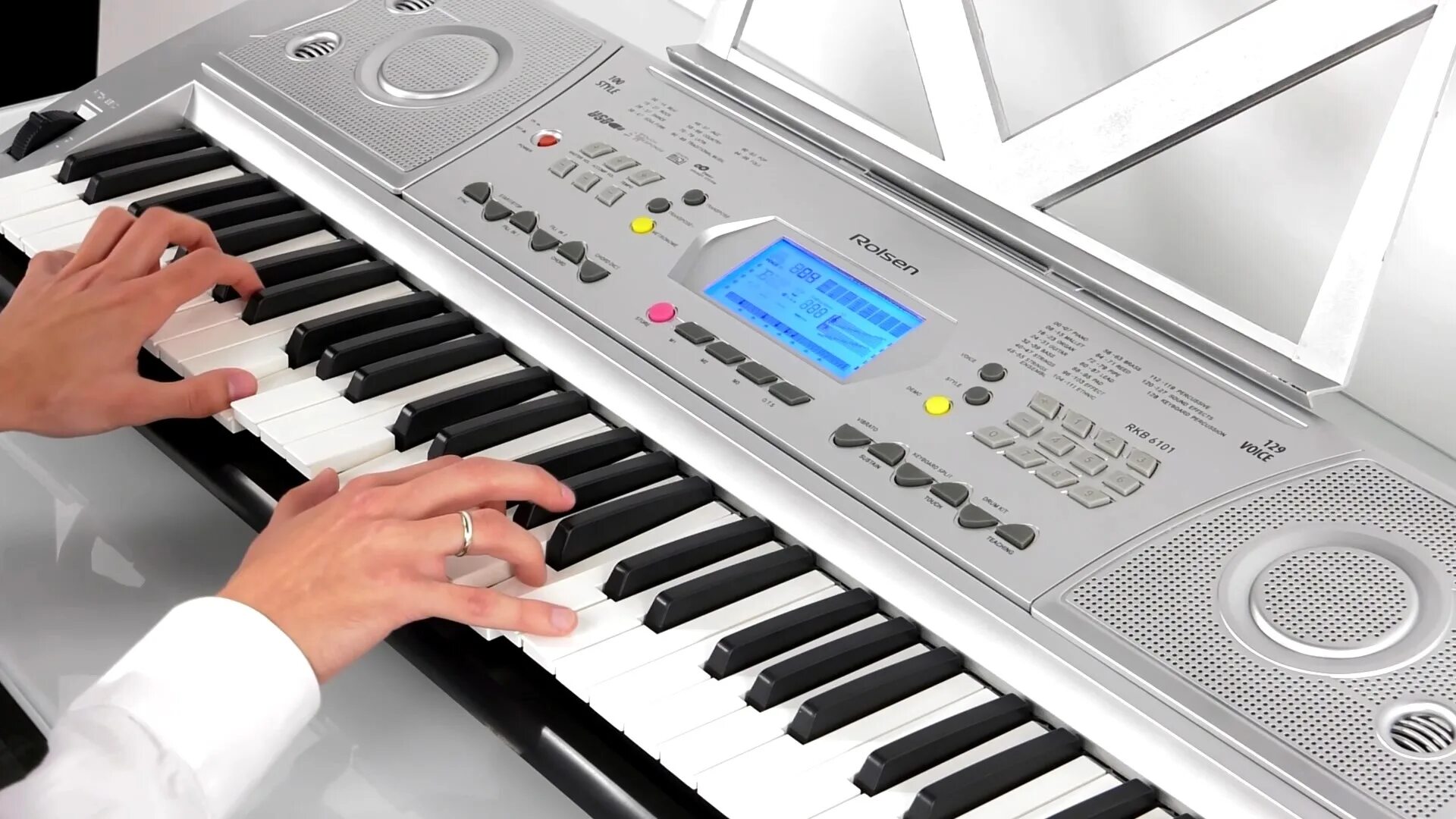 Топ синтезаторов для начинающих. Синтезатор rkb 6101. medeli aw830. синтезатор supra skb 611, профессиональный. синтезатор ямаха для начинающих.