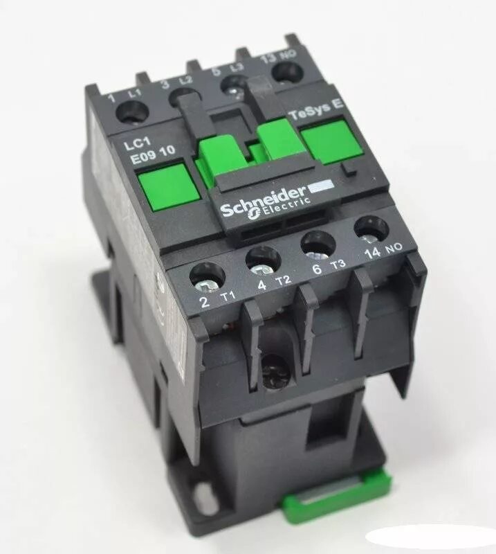 Lc1 c5e04 128. Контактор lc1e0910m5 Schneider Electric. Контактор Schneider Electric lc1e205ms. Контактор Schneider lc1e1210m5. Контактор e 32а 1но 400в ac3 220в 50/60гц sche lc1e3210m7.