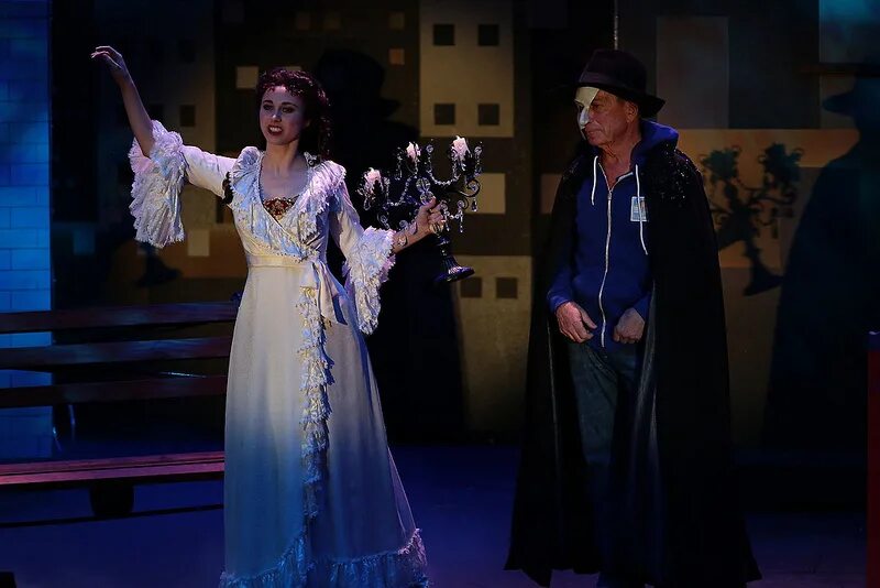 Таинственные легенды призрак оперы. Игры g5 призрак оперы. Mystery of the opera. Симс 4 театр. Mystery of the opera.