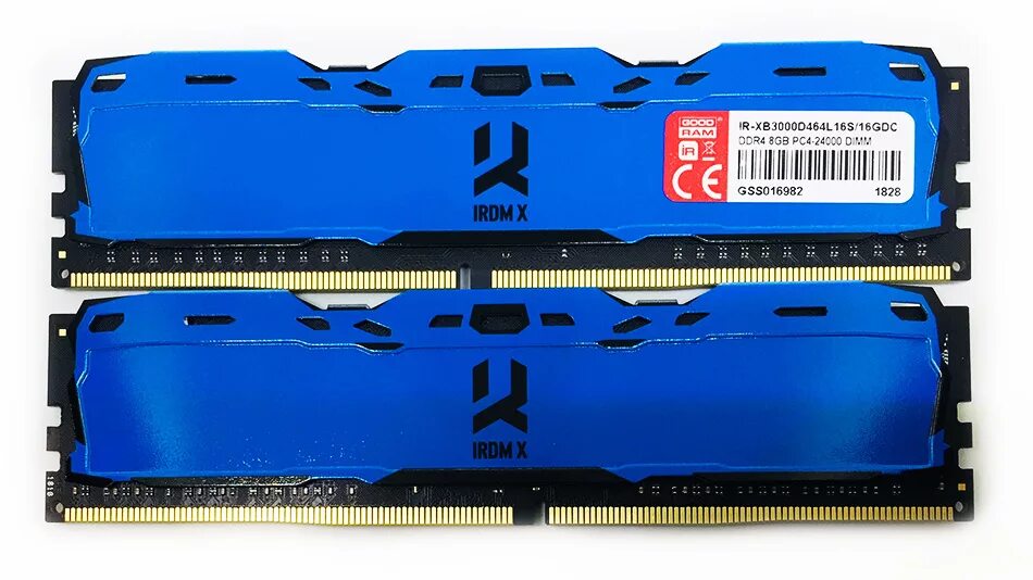 Комплект памяти ddr4. ОЗУ ddr4 с радиатором красная. Gloway ddr4 8gb 3000 сколько банок памяти.