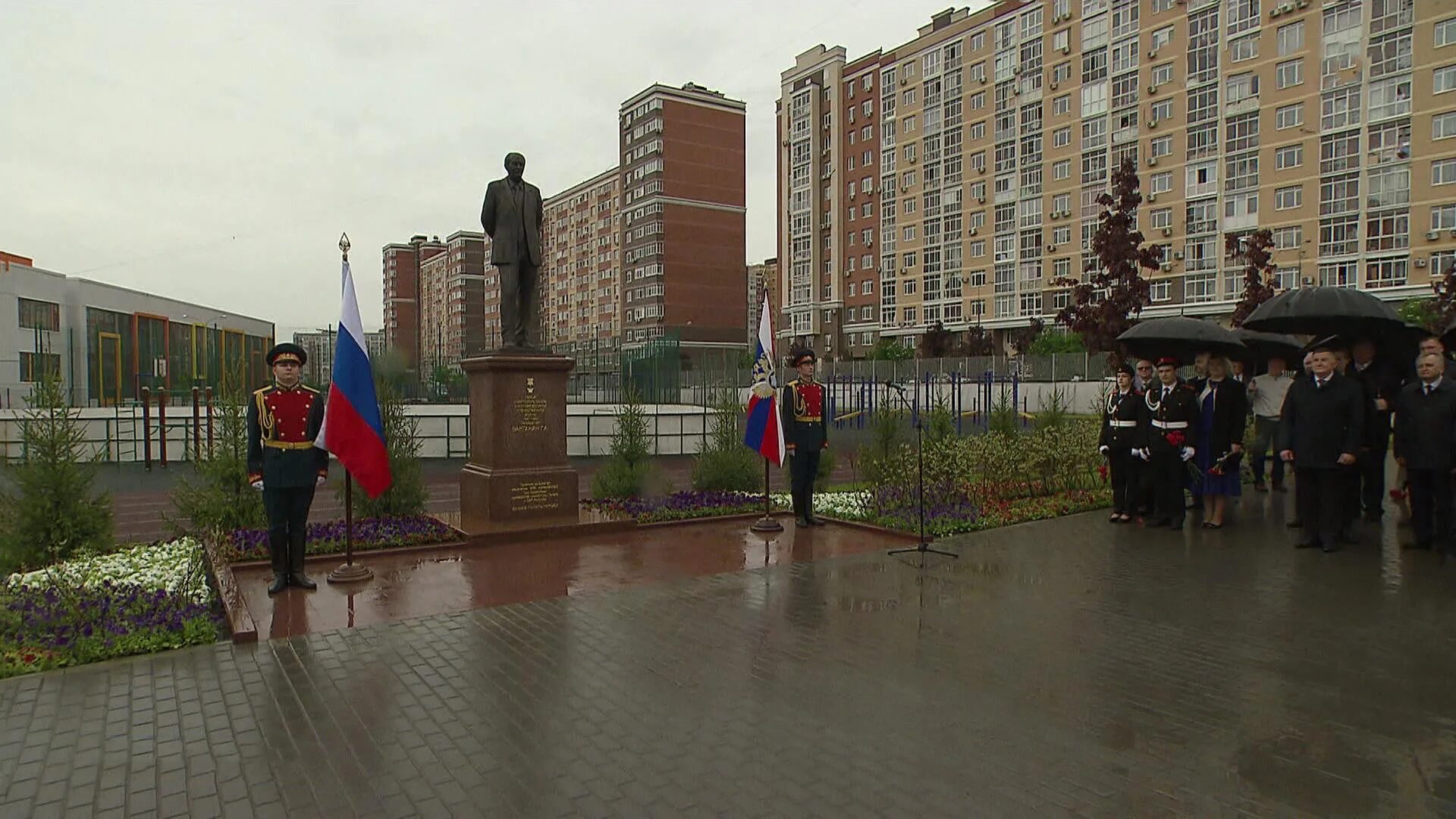 Коммунарка открыли