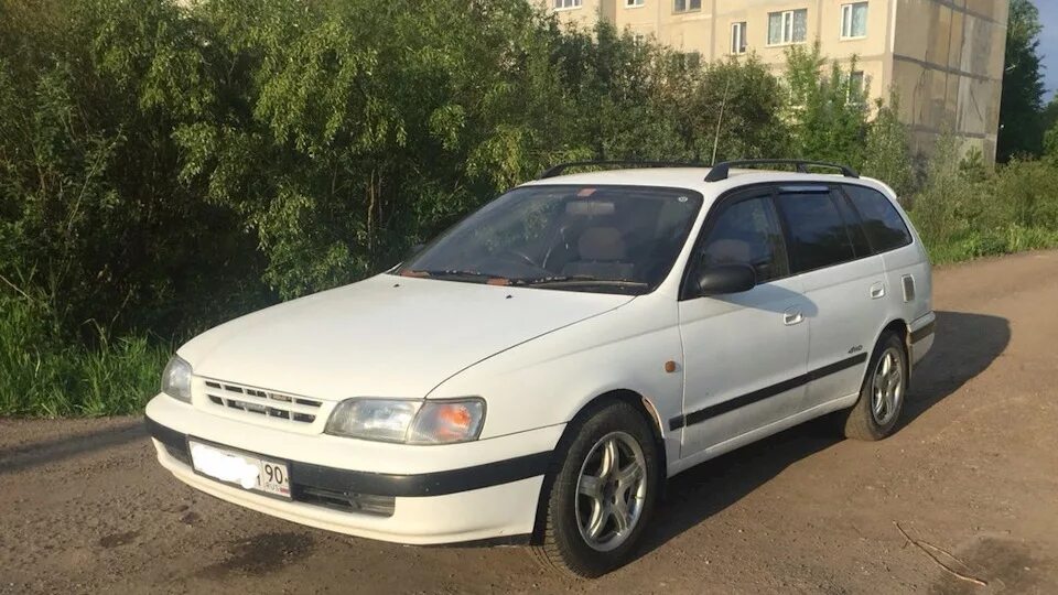 Тойота калдина поколения. Toyota Caldina 1995 универсал. Toyota Caldina 1 поколение. Тойота Калдина 190. Toyota Caldina, 1998 1 поколение.