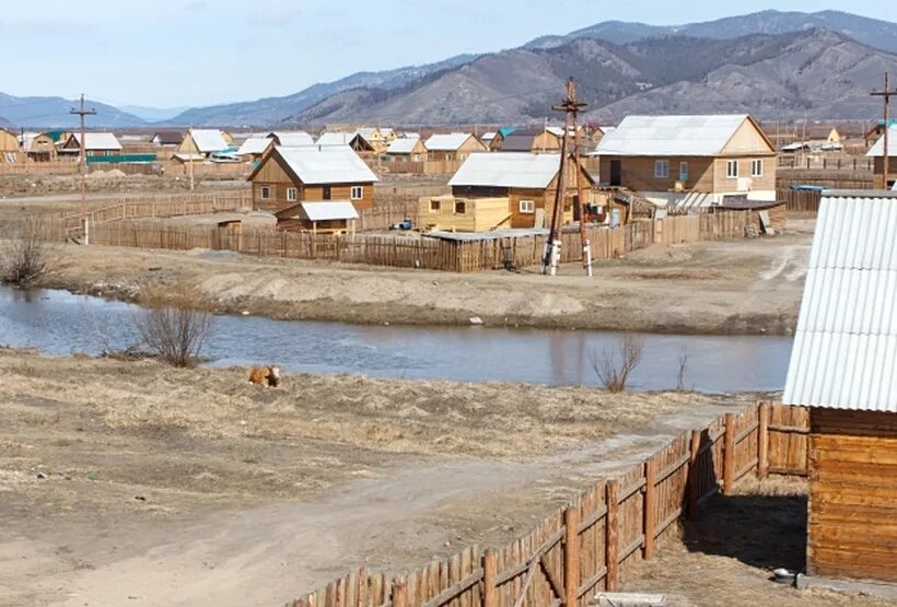 Республика бурятия село. Село Селенга Бурятия. Село Селенга Тарбагатайского района. Селенга Сотниково село. Река Селенга село Кабанск.