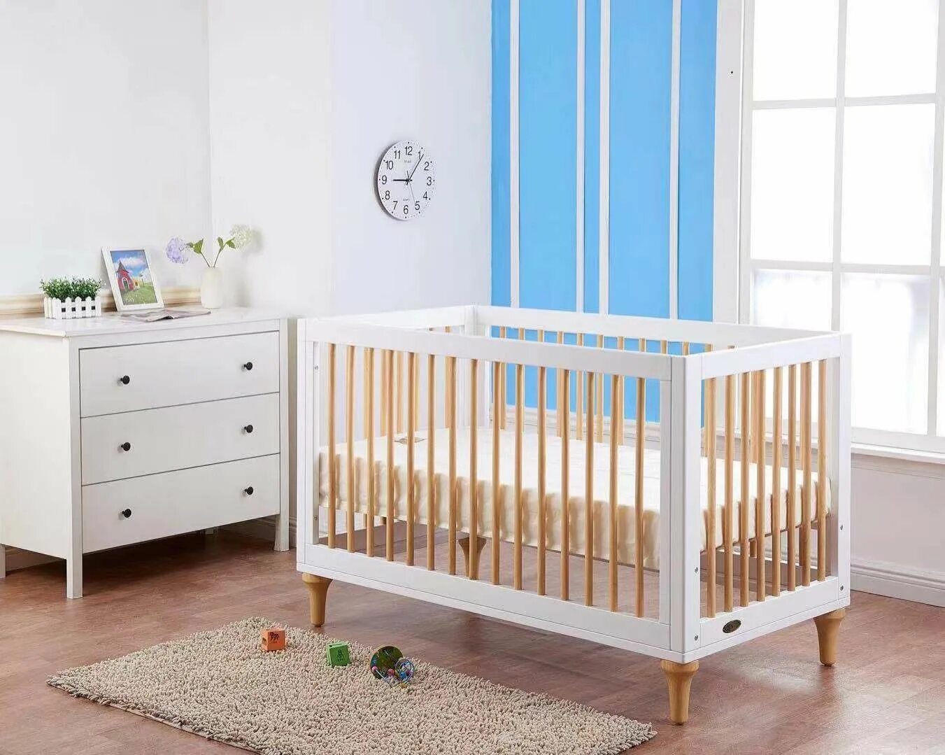 Babycot. Baby Crib. Baby Crib ( Jimi colourful cot ). Baby cot в отеле для малышей.