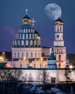 Монастыри ночь