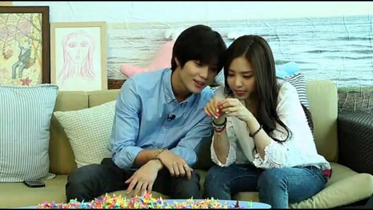 Тэмин и наын поцелуй. Молодожены тэмин и наын. Молодожены тэмин и наын. Молодожёны корейское шоу тэмин и наын. Тэмин и наын.