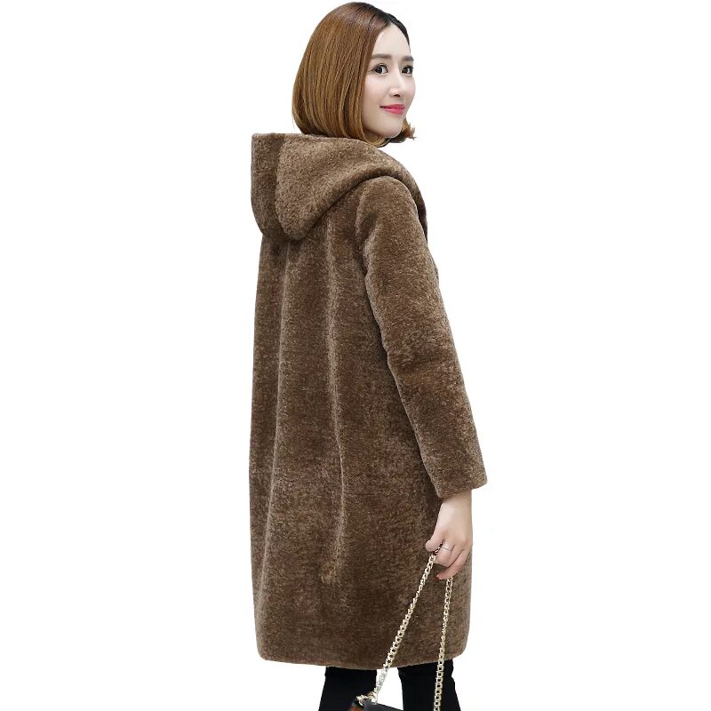 Шуба мутоновая бизон 2018. Снежная королева шуба la reine blanche. Virtuale fur collection шуба из овчины 213725000 черное. Шуба овчина натуральная с капюшоном. Шуба из австралийской овчины с капюшоном.