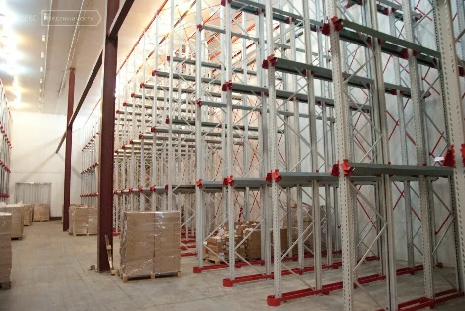 разгромленный склад в белгородской. белгород логистик. прицеховой склад. белгород ул новая 2а. белгород склады вакансии.