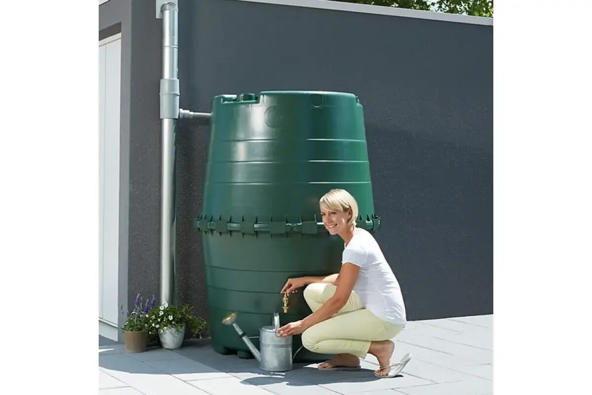 Водосборник Graf Top-Tank. Дождевая бочка Rain Barrel 100 литров. Емкость для дождевой воды Graf. Бак система сбора дождевой воды. Датчик собирал дождевую воду в бак