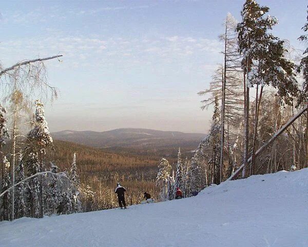 Стожок горнолыжный. Стожок (гора). Стожок горнолыжный комплекс. Гора стожок Екатеринбург. Скала стожок Чарышский район.