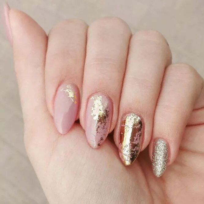 Pin by Padilo on маникюр Gold acrylic nails, Gorgeous nails, Foil nails
