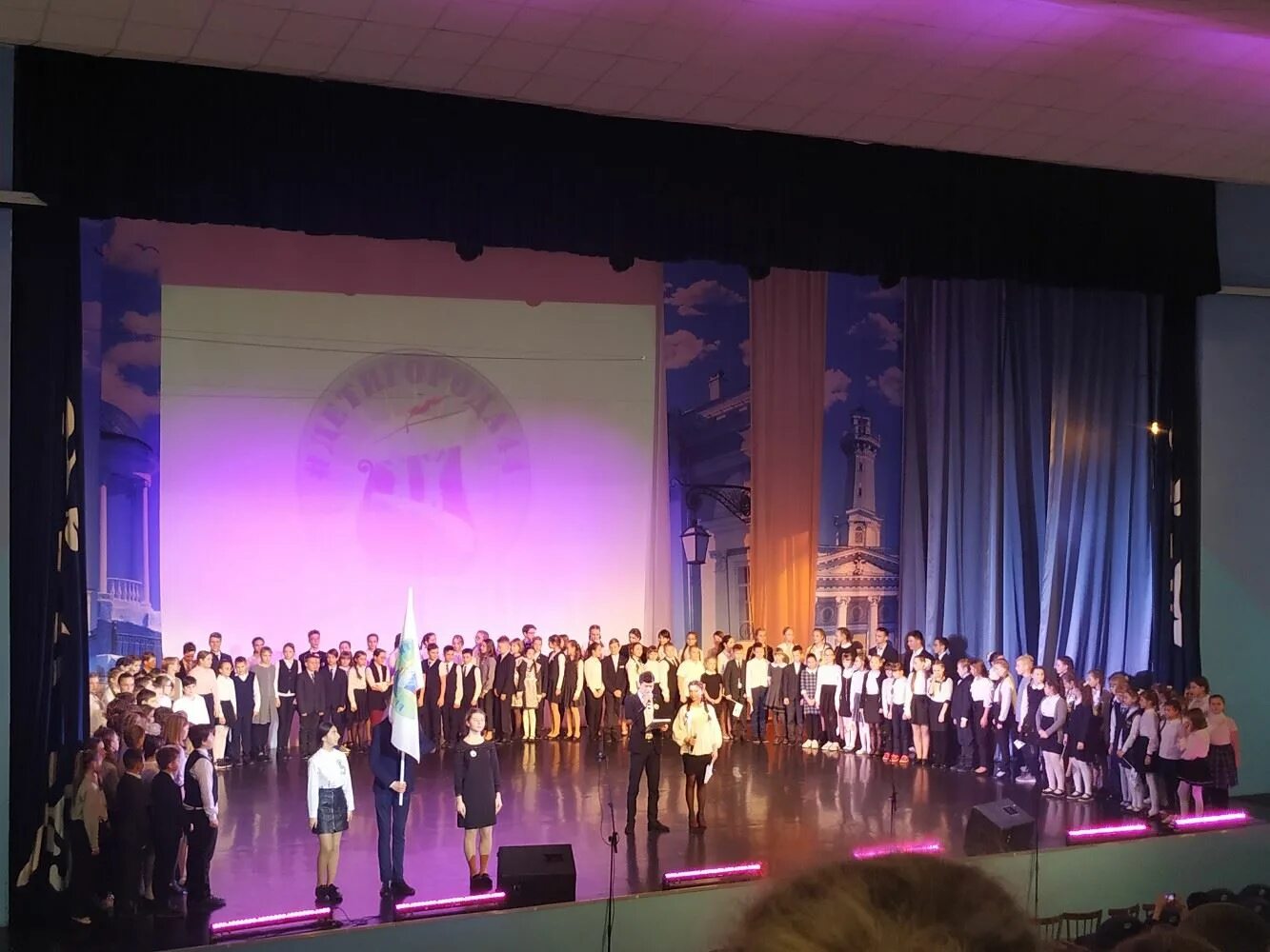 дети города 44. одаренный ребенок город саки. одаренный ребенок из города королева. детский наукоград малаховка. дети города 44.