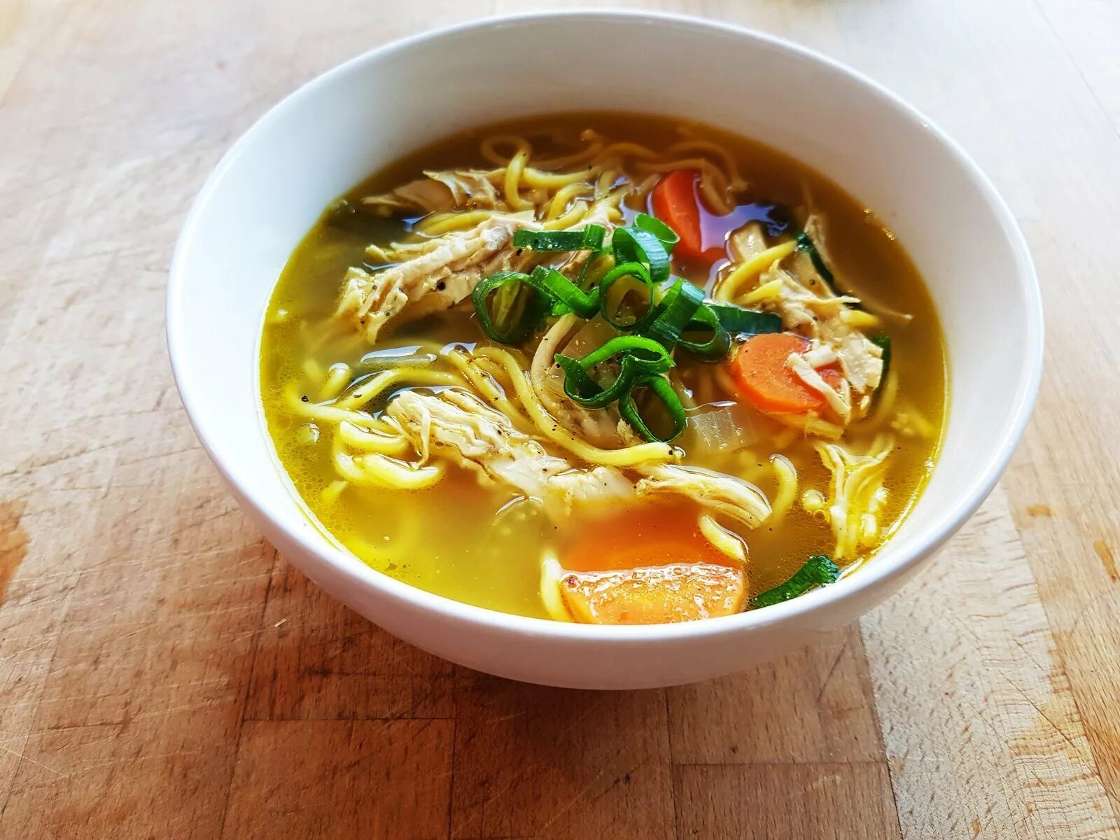 Суп лапша домашняя с курицей фото