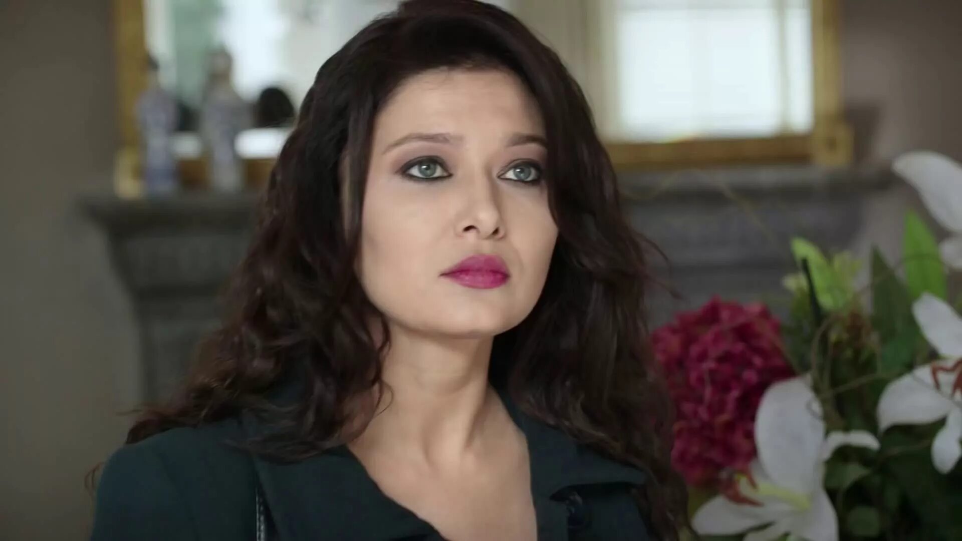 Вдребезги актёры джихан. Сериал турецкий вдребезги 85. Вдребезги 73 серия русская озвучка. Вдребезги турецкий сериал. Хазал и джихан.