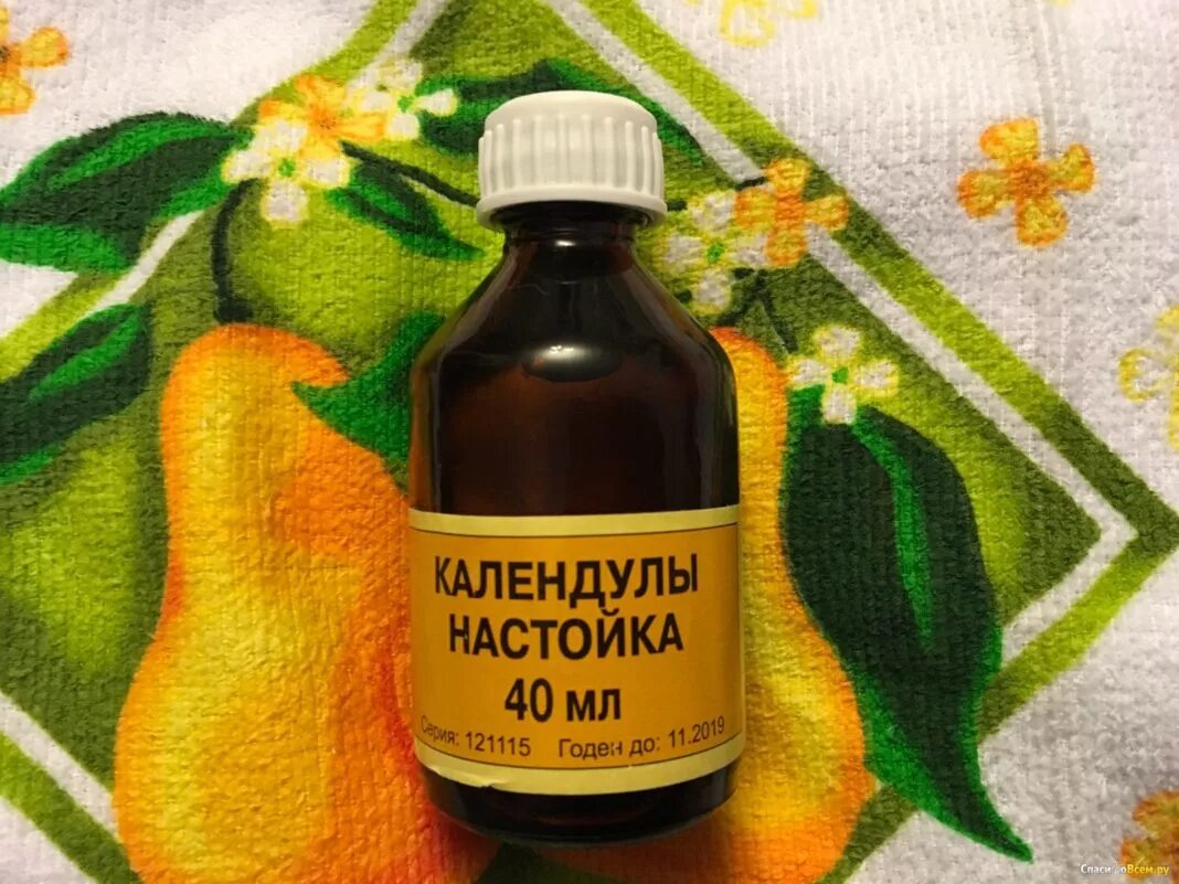 Календула для полоскания горла. Спиртовый раствор календулы. настойки календулы календула для полоскания. настойка для коленей. календула спиртовой настой.