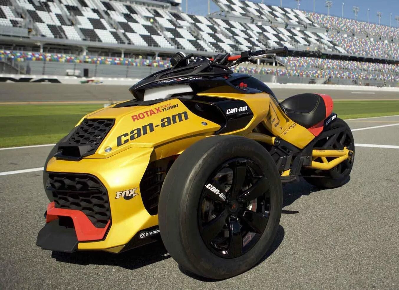 Can can can am in. Can-am spyder f3. трайк brp can am. can am spyder tuning. трайк spyder.