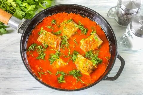 Щука тушеная с овощами