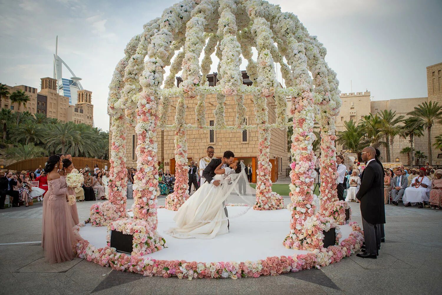 Свадьба в дубае. Роскошная свадьба. Свадьба в Эмиратах. Свадебная фотосессия в Дубае. Дубай свадьба ресторан.