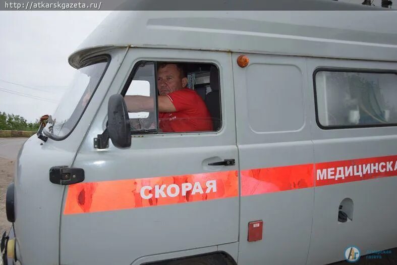 Водитель скорой помощи вакансия московская область. Водитель скорой помощи вакансия московская область. Форма водителя скорой помощи. Работа на скорой помощи водителем. Шофер скорой помощи.