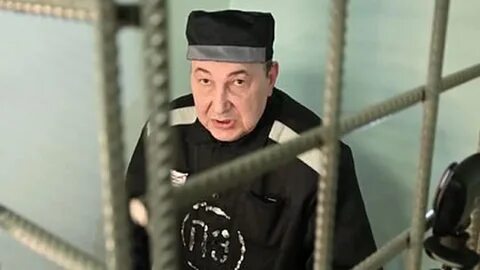 Крыса главарь банды