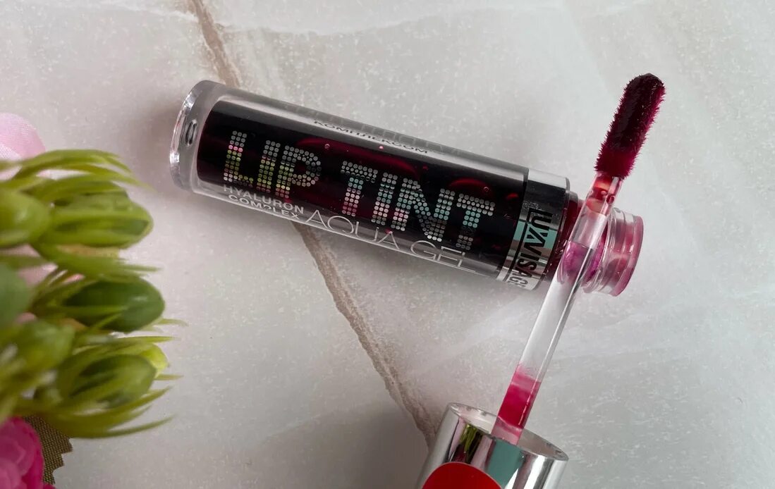 Тинт люкс визаж 07. Тинт luxvisage 03 deep ruby. тинт для губ luxvisage lip tint aqua gel hyaluron complex. luxvisage lip tint aqua gel hyaluron complex свотчи. люкс визаж тинт аква гель 05.