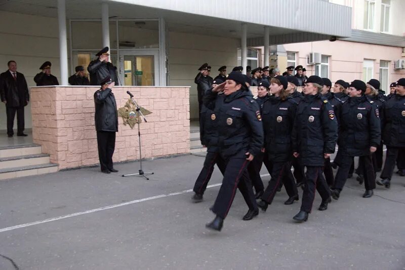 Полиция саратов ленинский район. Полиция Саратов. Полиция Саратов фото. Полиция Ленинского района Саратов. Полиция Саратова фото мужчин.