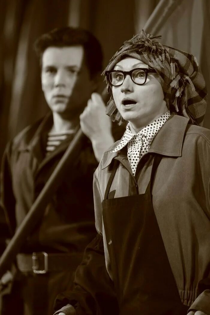 Счастливая девушка с мужчиной. Алексей арбузов спектакли. Я люблю тебя (2007). Шесть любимых. Спеши любить фильм 2002.