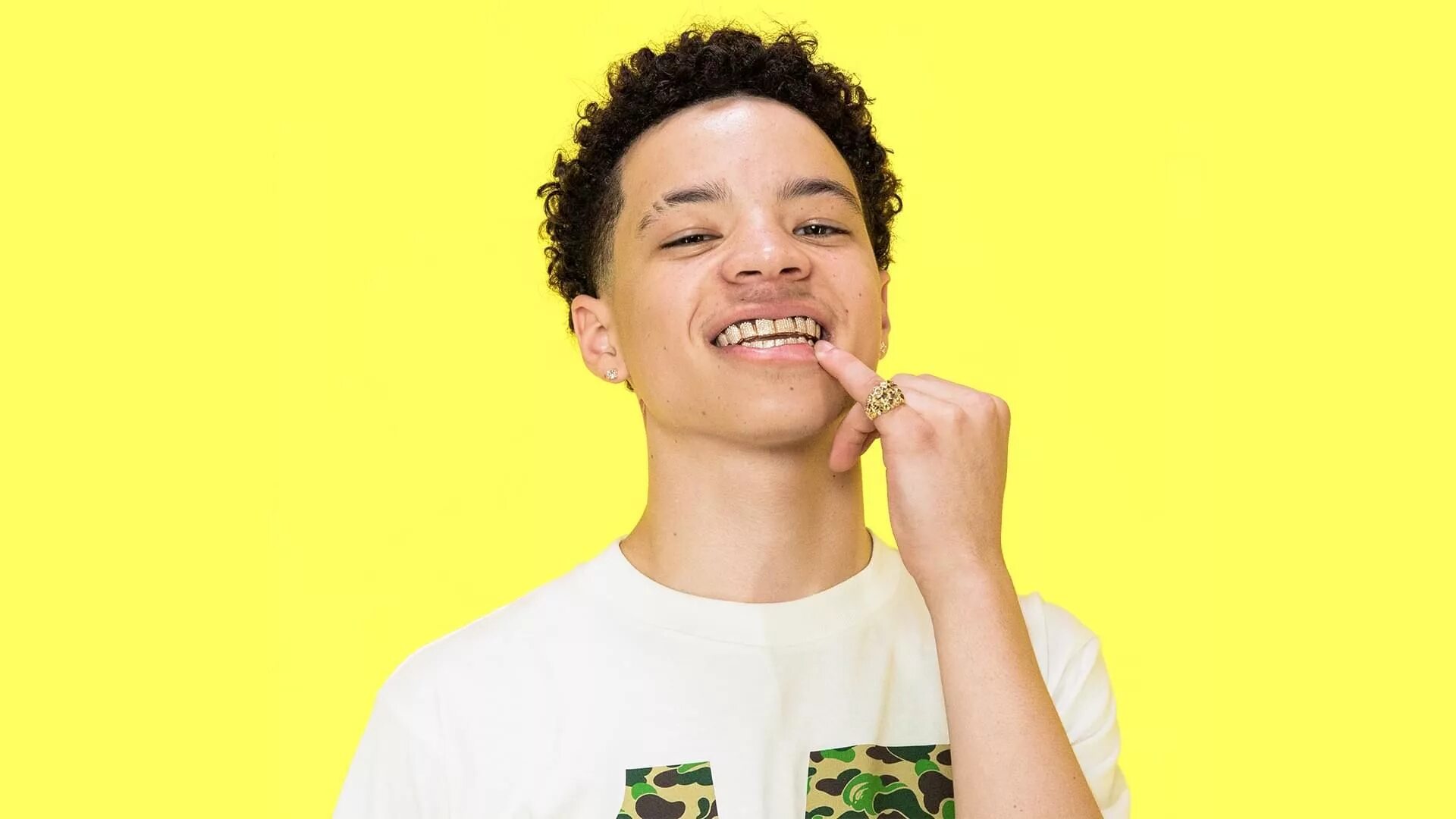 Lil Mosey. Lil Mosey арт. Lil Mosey обои. Lil Mosey с девушкой.