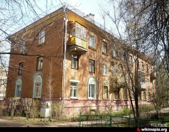 Долгопрудный ул горького. Долгопрудный ул первомайская д 17. долгопрудный, первомайская ул., 17. долгопрудный улица первомайская дом 33. первомайская 27 а долгопрудный.
