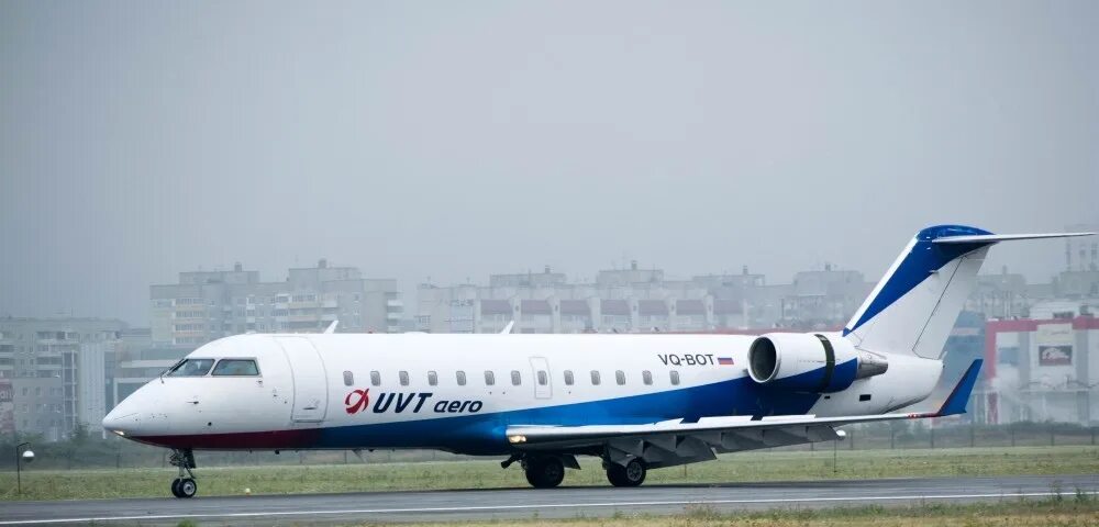 Джет 200 самолет ювт аэро. Ювт аэро горно-алтайск казань. Ювт аэро самолет казань. Джет 200 самолет ювт аэро. Bombardier crj200 ювт.