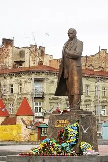 Памятник степана