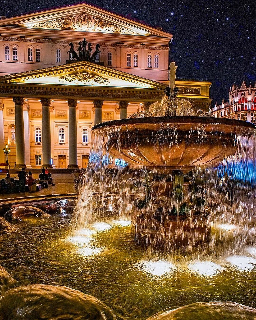 Театральная площадь какой район москвы. Театральная площадь Москва. Театральная плошадь Моска. Большой театр в Москве и Театральная площадь. Бове ансамбль театральной площади.