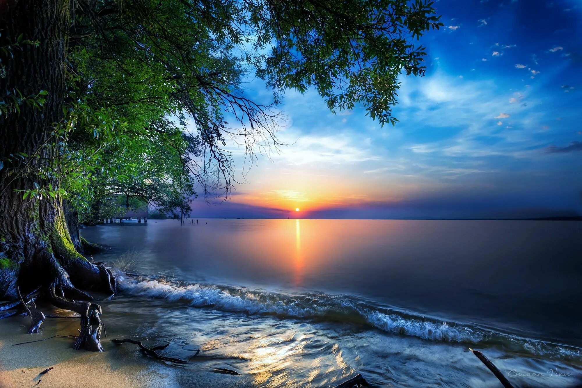 Вода утром и на ночь. Красивая природа море. Красивый рассвет. Рассвет на море. Красивые морские пейзажи.