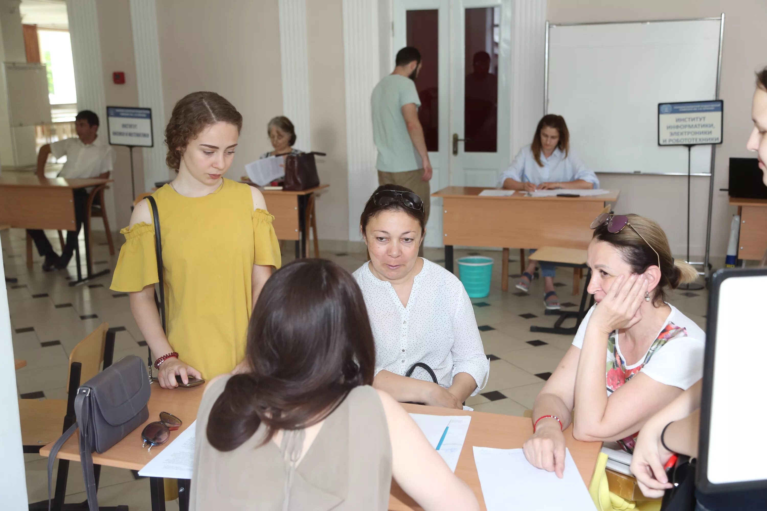 Медицинский колледж кбгу. КБГУ медфак Нальчик. Преподаватели КБГУ Нальчик. КБГУ 501 аудитория.