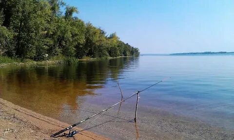 Рыбалка на берегу волги