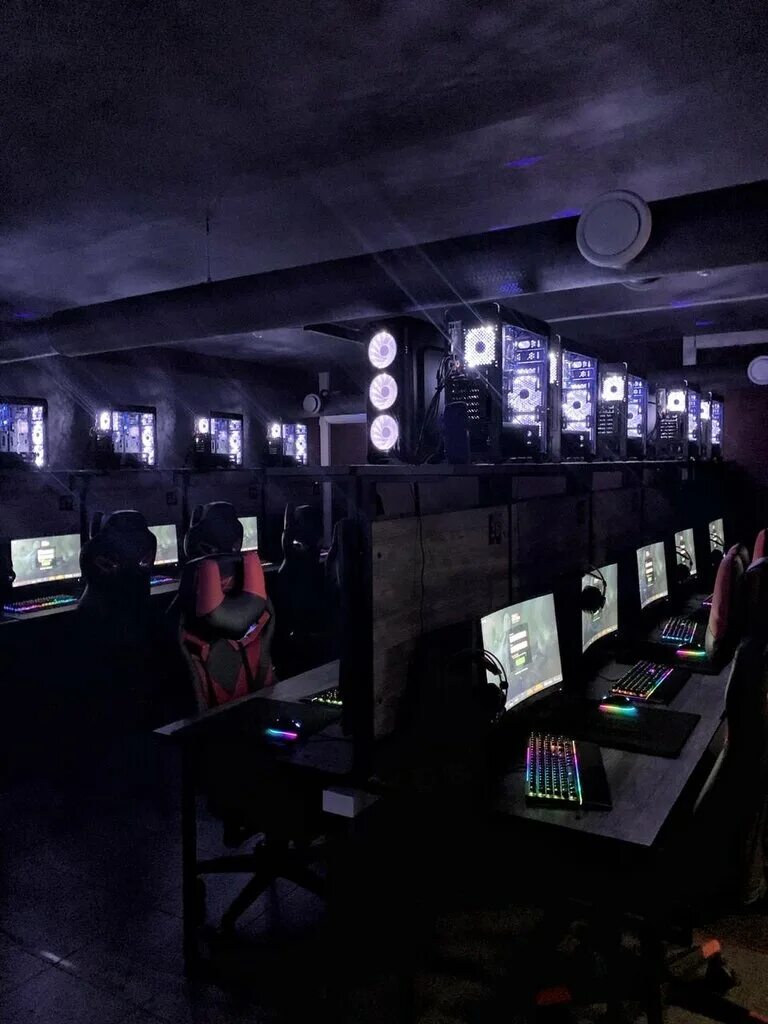 Компьютерный клуб тру геймер. True gamers владивосток. Компьютерный клуб тру геймер. Кибер арена тюмень. True gamers компьютерный клуб королев.