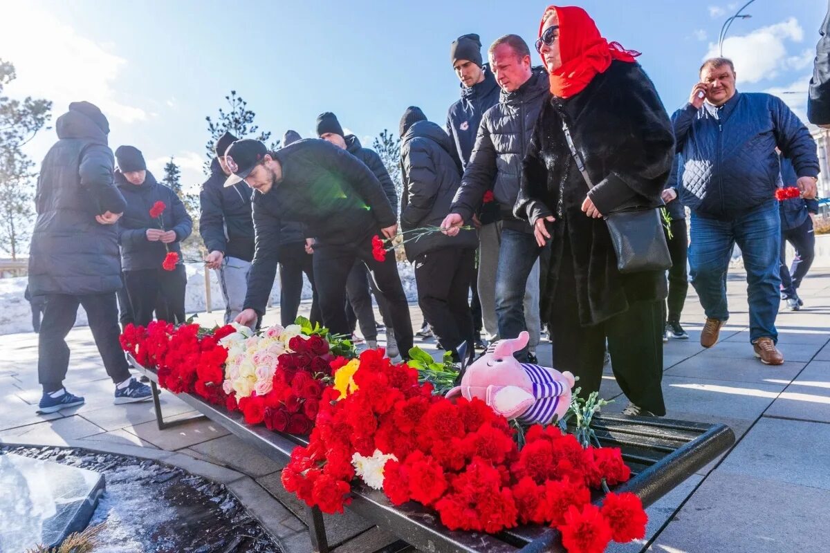 Пожар в зимней вишне 2018 дата. Кемерово 25.03.2018 зимняя вишня. Зимняя вишня ТЦ.