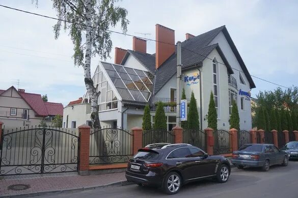 Bmw g30 f90 разница. Машина в зеленоградске. Прокат веломобилей. Прокат авто в зеленоградске. Ул.
