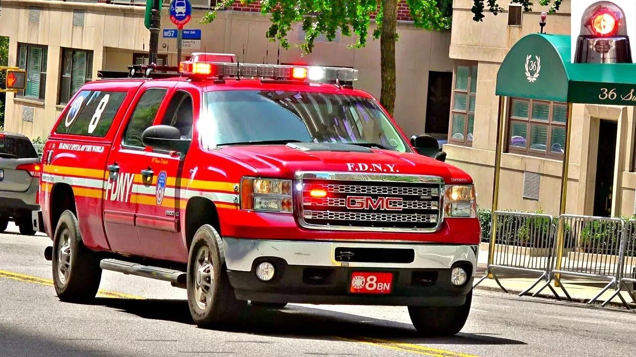 Fire truck police car. FDNY Battalion Chief. Dodge FDNY. Battalion Chief LAFD. FDNY Rescue Battalion.