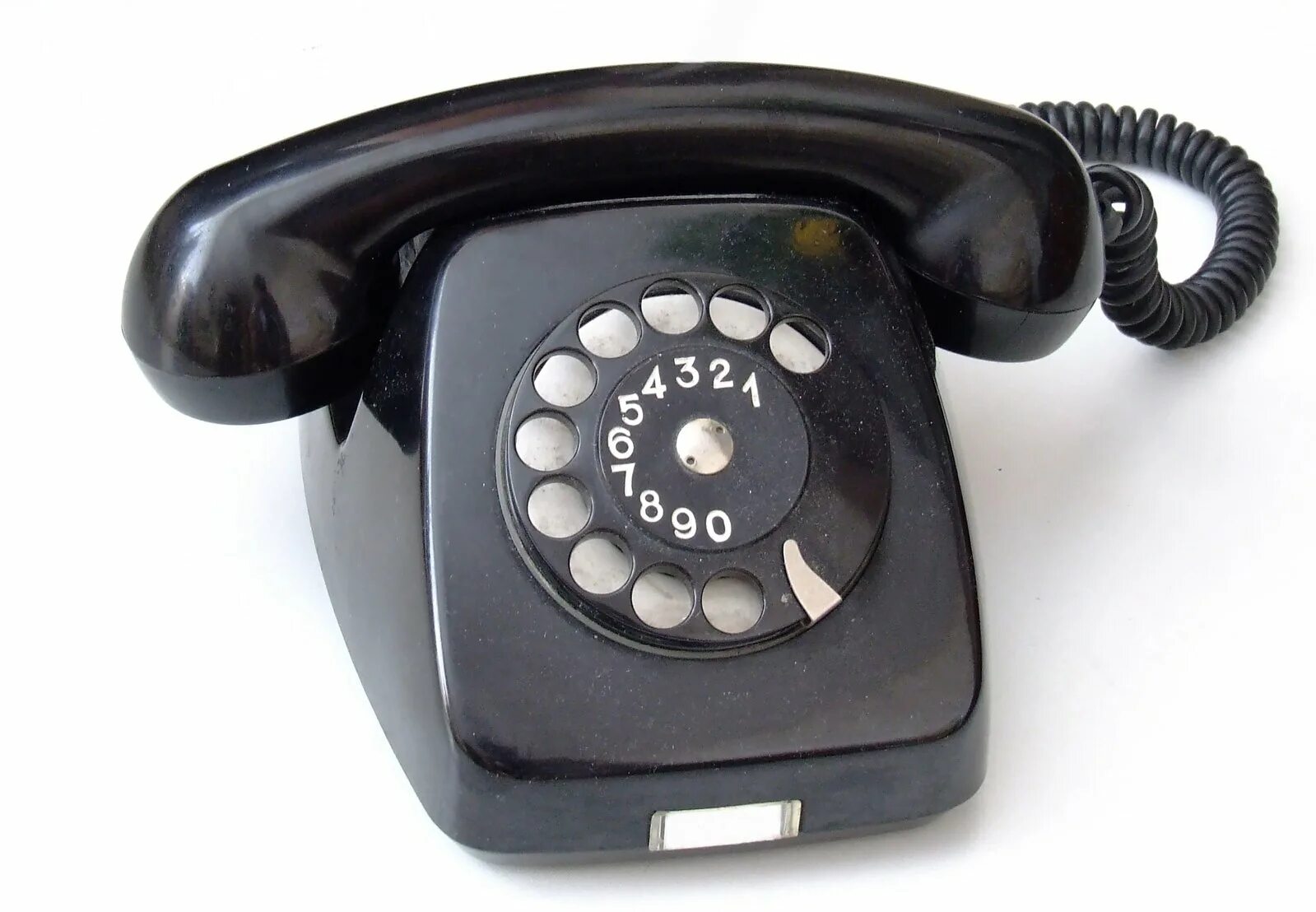 Стационарный телефон раньше. Дом телефон. Телефон 30-х годов.