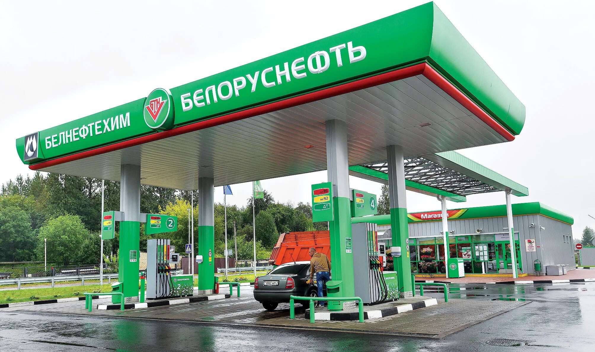 Нпз заправки. Уфимские нефтепродукты заправка. Азс киришский нпз. Нпз заправки. Нпз орск заправка.