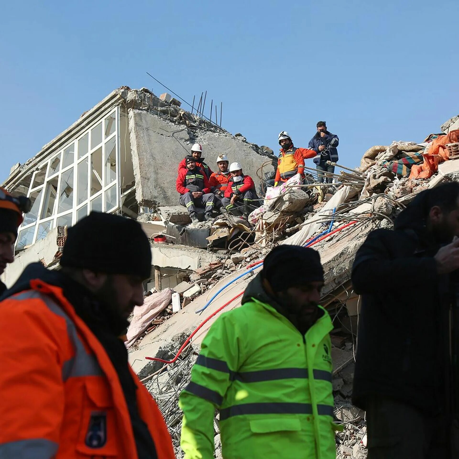 Землетрясение в Турции и Сирии 2023. Жертвы землетрясения в Турции 2023. Землетрясение в Турции февраль 2023.