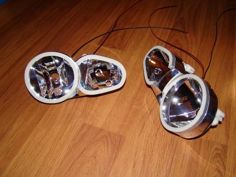 Светодиодная линза в фару 3х диапазон. Глазок поворотника. Глазок поворотника. Ангельские глазки калина 1. Ангельские глазки с поворотником.