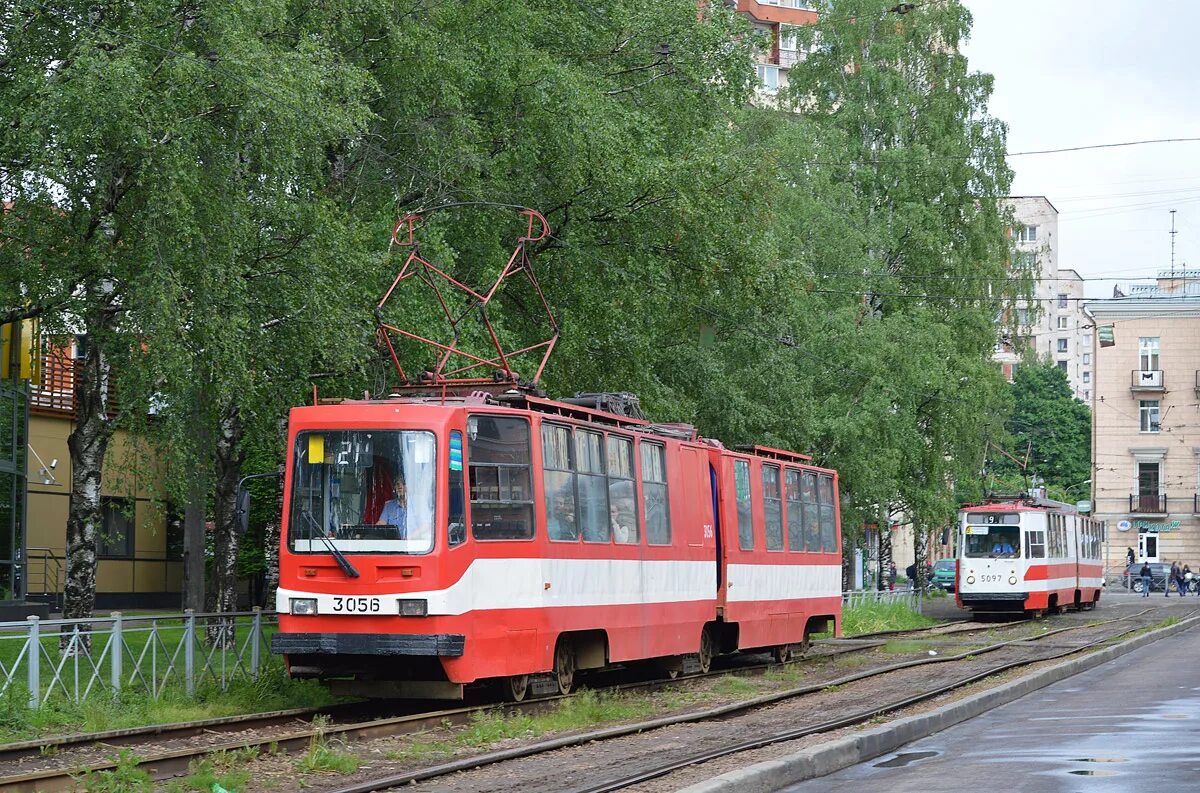 Трамвай 30 маршрут остановки. 55 Трамвай в Питере. ЛВС 86. ЛВС 86 Санкт Петербург. Трамвай 30 СПБ.