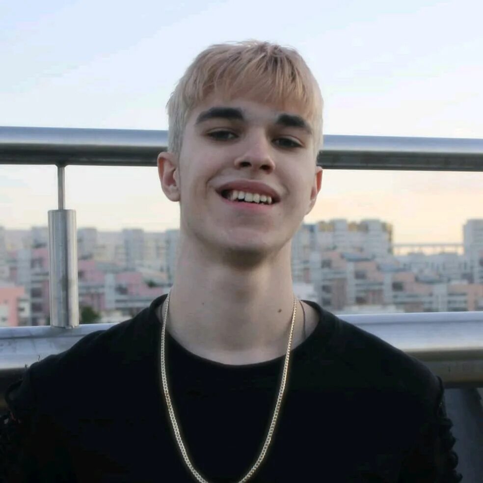 андрей дьячков топовский. максим топовский 2020. топовский блоггер. топовский. топовский крафтим блоки.