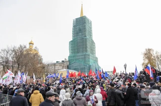 Площадь у метро московская в спб. Почти площадь. Почти площадь. Площадь дам в амстердаме. Площадь революции челябинск лето 2021.