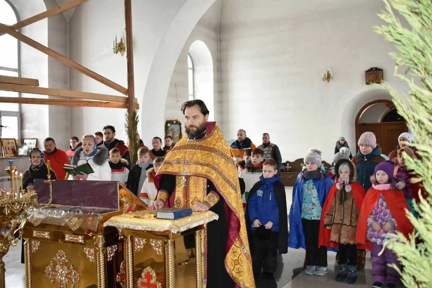 Погода сернур марий эл на неделю. Сернур Церковь Архангела Михаила. Храм в Сернуре Марий Эл. Приход храма Архангела Михаила п.Сернур. Сернур храм Михаила Архистратига.